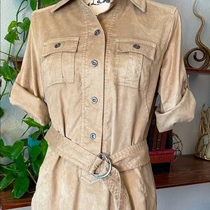 New York & Co.  Size 6 / M knee length safari dress w/ belt